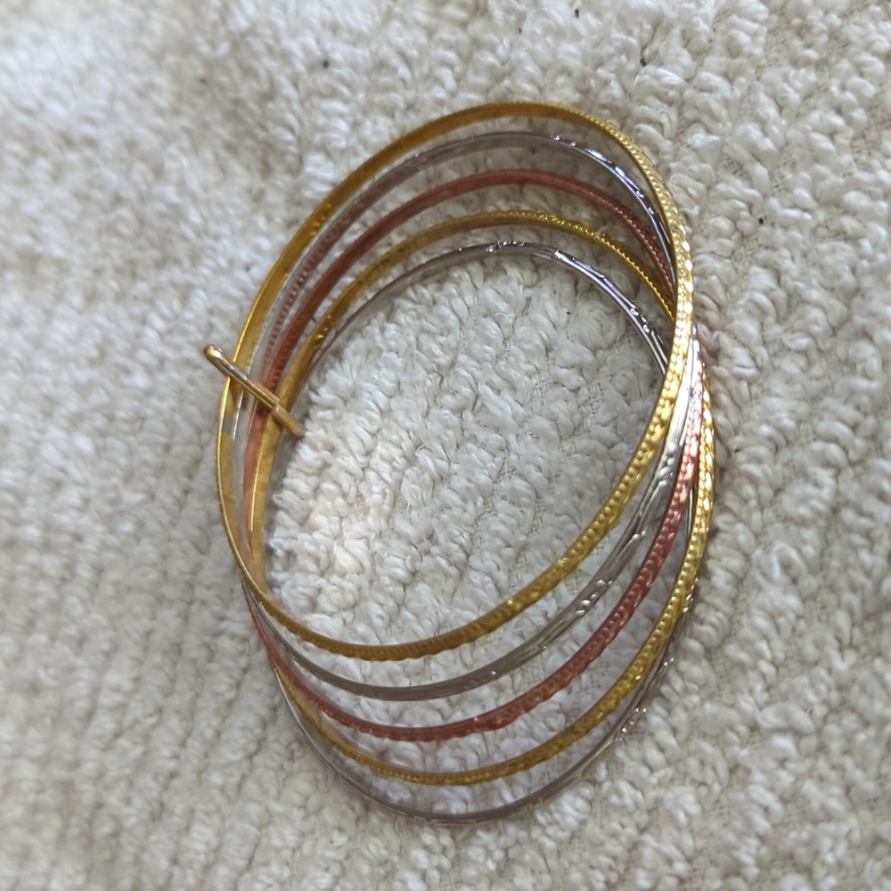 ~ Bracelet - Picture 2 of 8